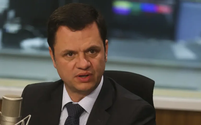 Anderson Torres relata uso de medicamentos psiquiátricos em audiência de custódia