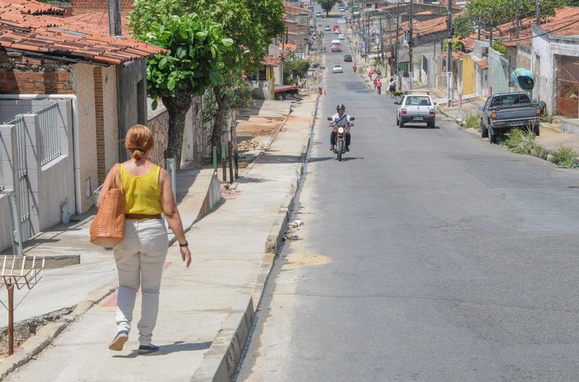 Ladeira do Calmon recebe obra de acessibilidade