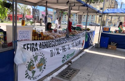 Última feira agroecológica do ano promove consumo saudável e sorteios