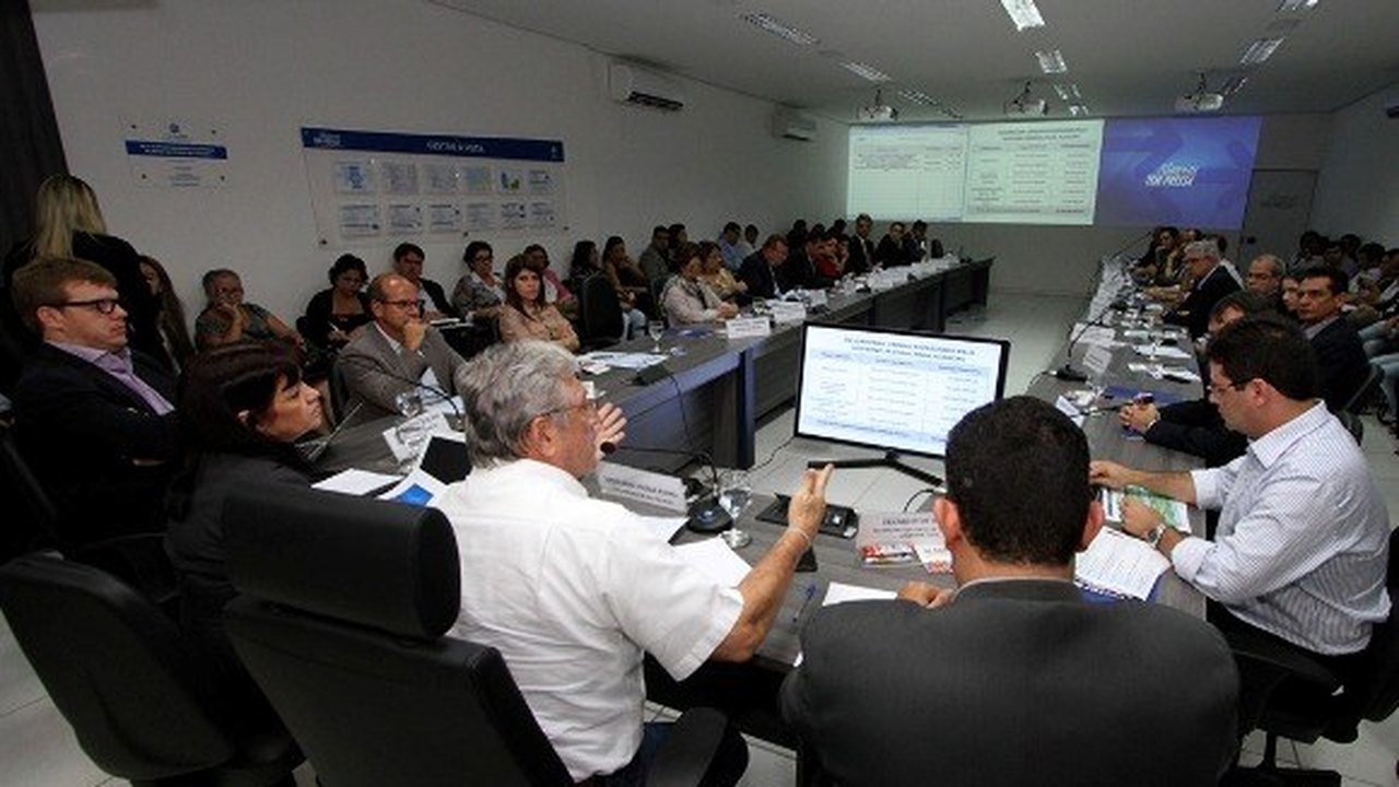 Governador recebe homenagem de empresários do Núcleo Bernardo Oiticica