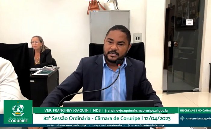 O vereador Franciney Joaquim (MDB) durante sessão na Câmara Municipal de Coruripe