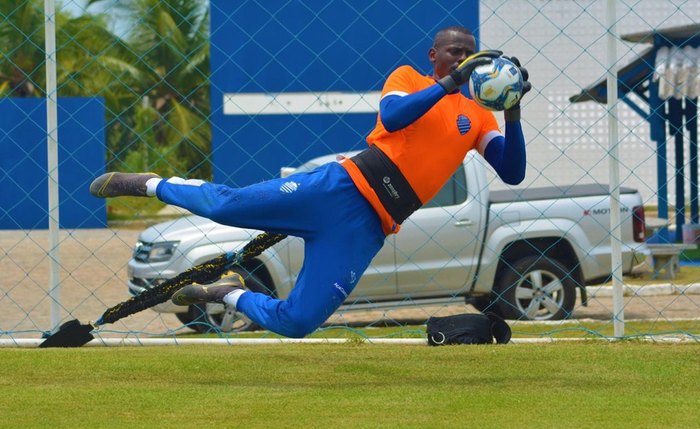 aique defendeu a seleção brasileira no Campeonato Sul-Americano Sub-20