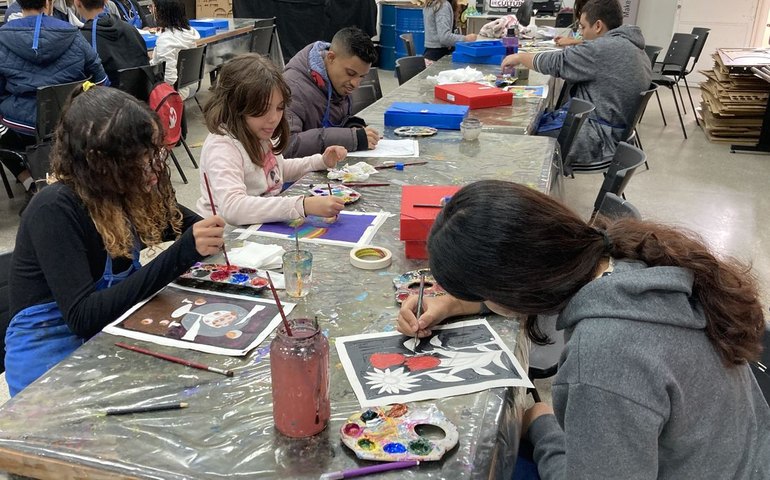 Programa Fábricas de Cultura tem vagas para mais de 800 cursos em SP