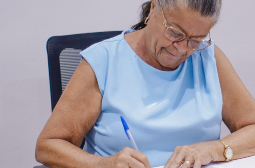 Tia Júlia suspende obras de saneamento em Palmeira dos Índios após chuvas intensas