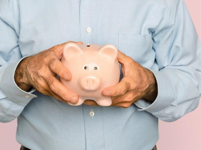 Com população mais velha, franquias surgem como opção para aposentados que desejam empreender