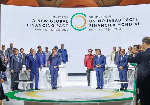 Cúpula climática em Paris termina sem acordo sobre taxação global em transporte marítimo
