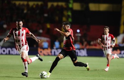 Em jogão na Ilha, Sport e Náutico empatam na ida da decisão do Pernambucano