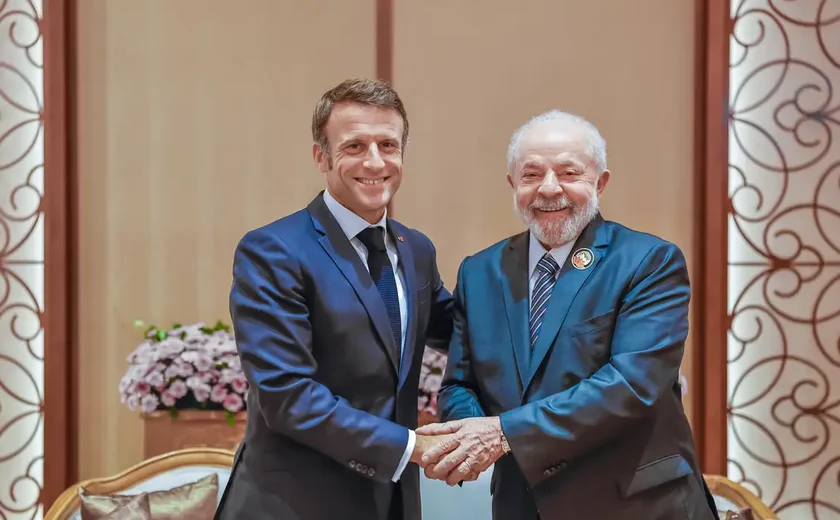 Lula e Macron assinam acordos, com destaque para o meio ambiente