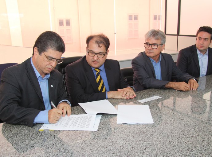 Eletrobras assina acordo para negociar dívida de mais de R$ 200 mi com Casal