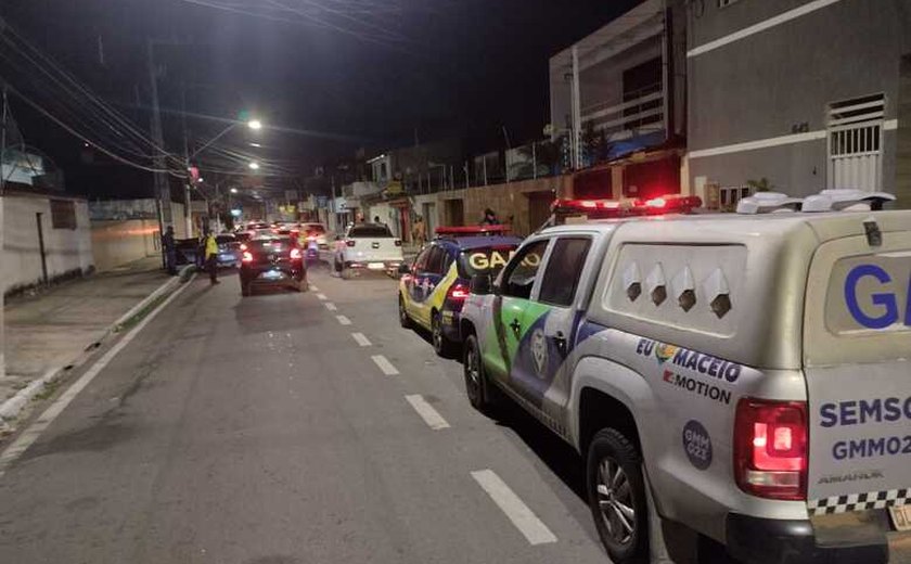 Guarda Municipal de Maceió prende condutor por embriaguez ao volante na Pajuçara