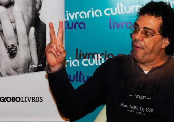 Casagrande sofre enfarte e é internado em São Paulo; filho diz que quadro é estável