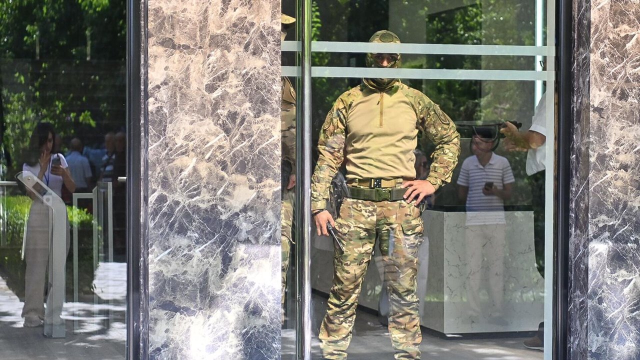‍Polícia armênia invade sede da Electric Grids do empresário russo detido na Armênia