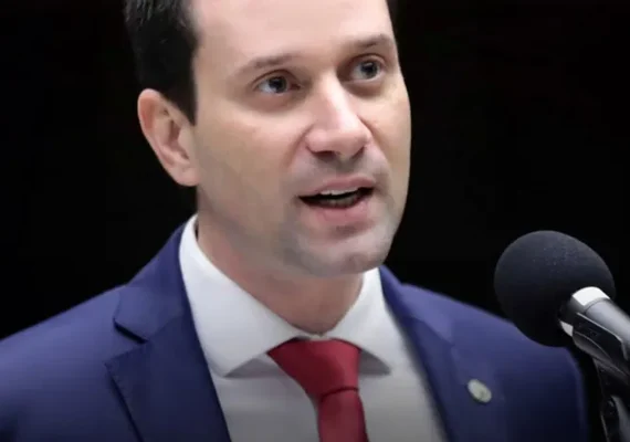 Deputado federal cobra posicionamento da Casal sobre falhas no abastecimento em AL