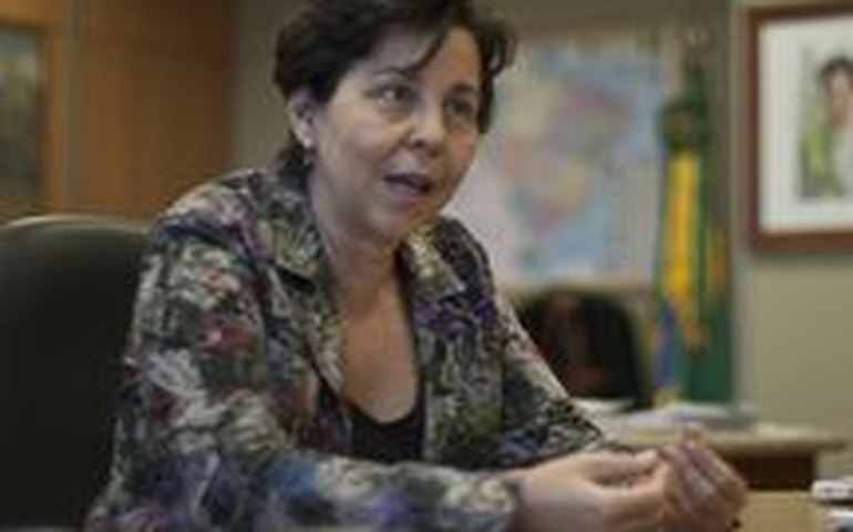 Ministra defende reajuste do Bolsa Família e diz que terá impacto de R$ 1,7 bi