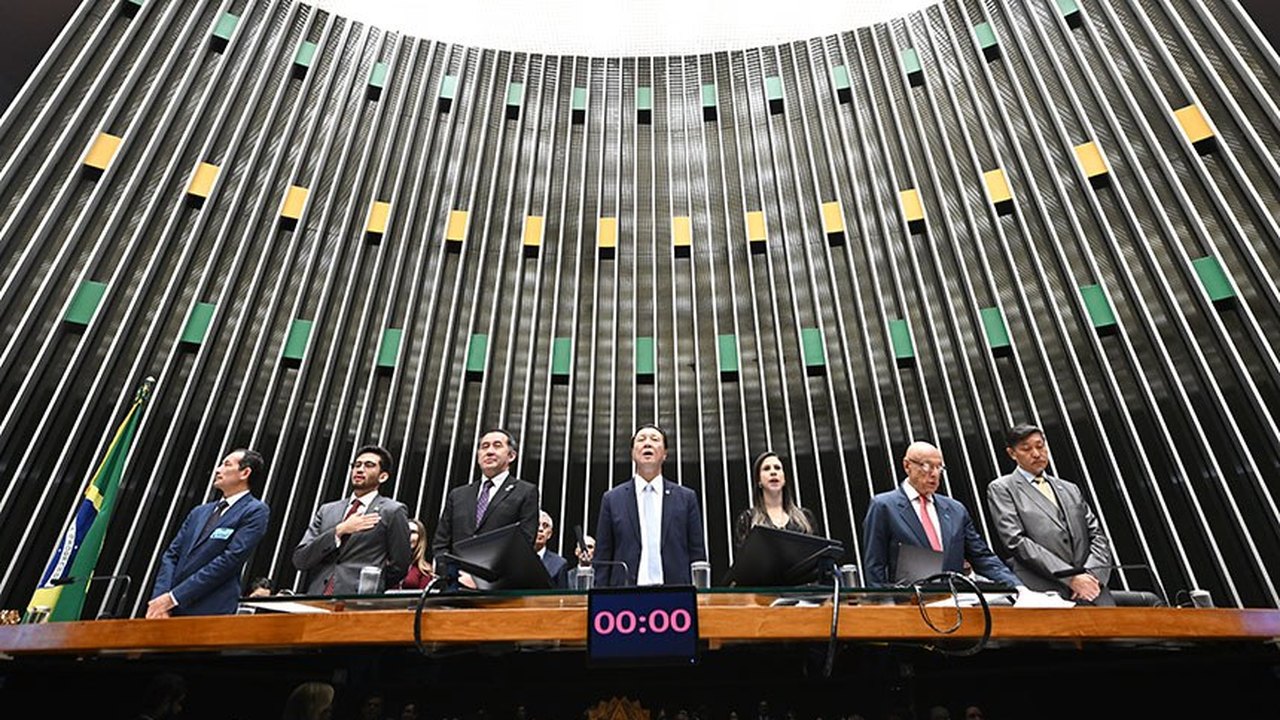 Congresso celebra 118 anos da imigração japonesa no Brasil