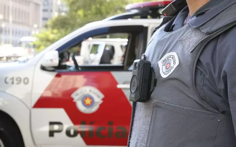 PM atira à queima-roupa contra rapaz em Osasco