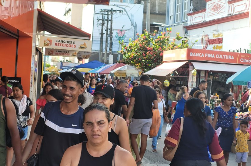 Ambulantes do Centro de Maceió celebram aumento nas vendas de fim de ano