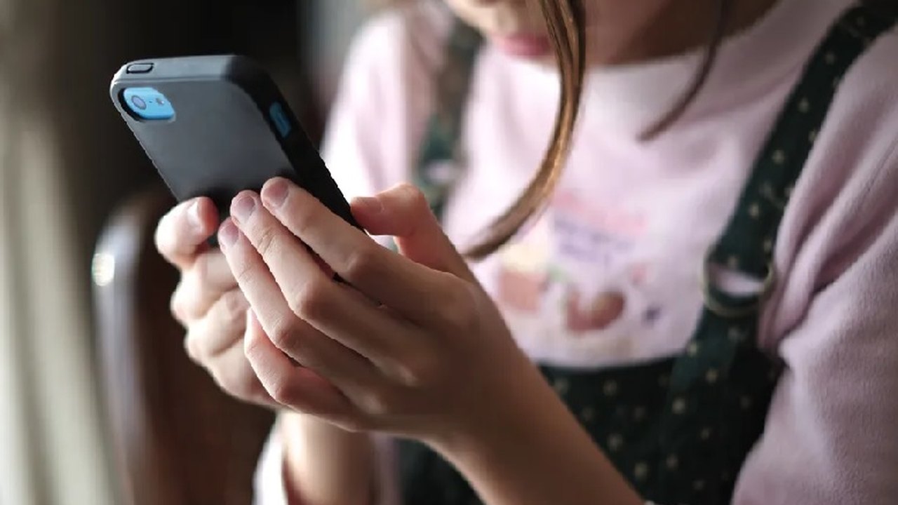 Parte dos clientes da Vivo fica sem sinal de celular por problema em equipamento