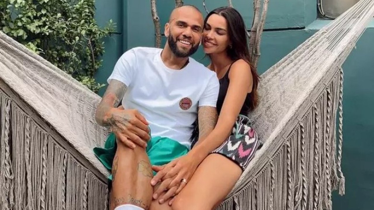 Em carta, mulher de Daniel Alves indica fim de casamento