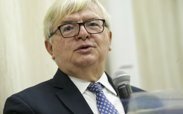 Ministro Herman Benjamim toma posse no cargo de presidente do STJ 