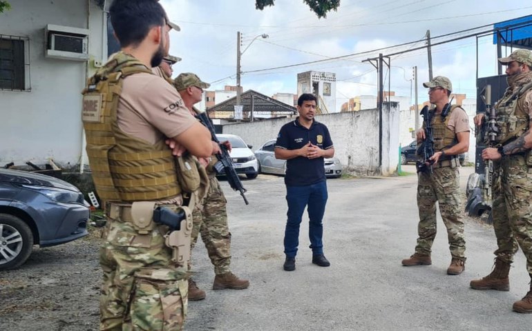 Polícia Civil desarticula esquema de lavagem de dinheiro de facção criminosa