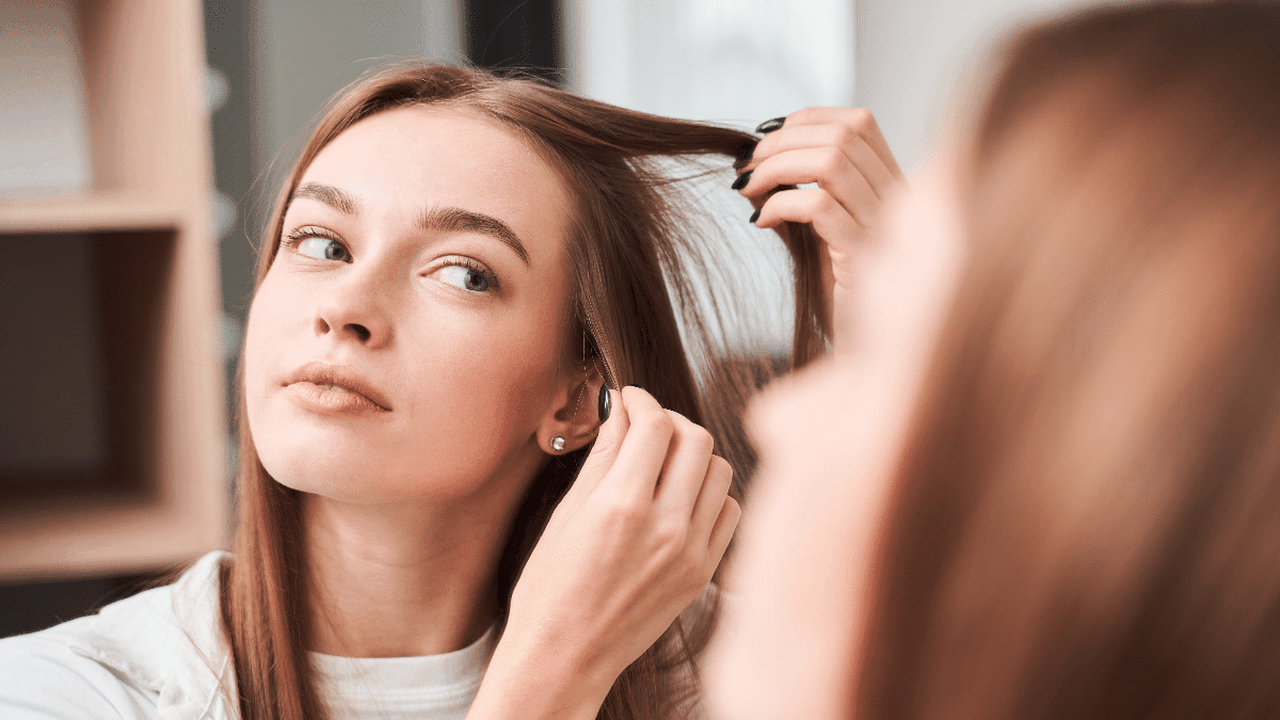 Saiba como reconhecer os sinais da alopecia feminina e quando procurar ajuda