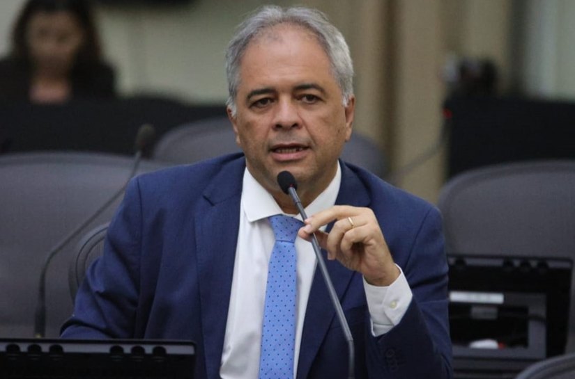 Silvio Camelo destaca assinatura da ordem de serviço para Estrada do Feijão