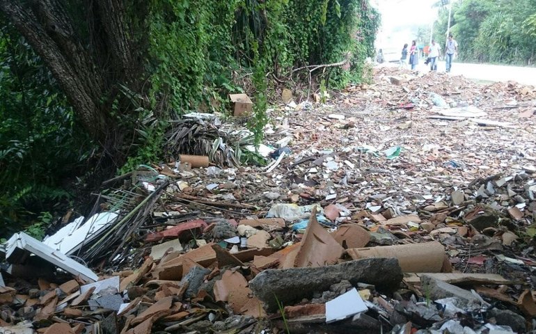 Prefeitura de Maceió recebe novas autuações pelo acúmulo de lixo em vias da capital