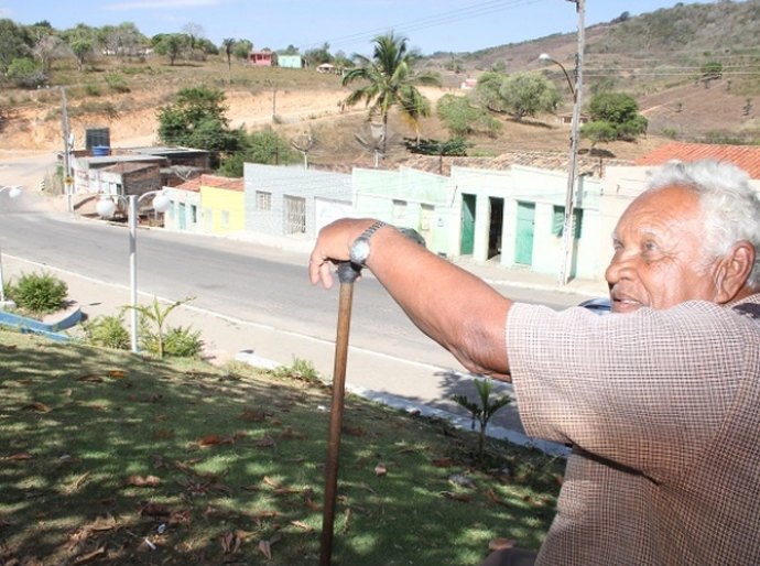 Rodovia que liga Mata Grande a Água Branca promove integração