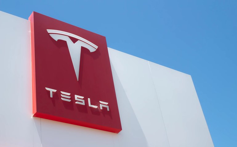 Tesla inicia produção de Cyberstruck com dois anos de atraso e avalia parceria com chinesa CATL