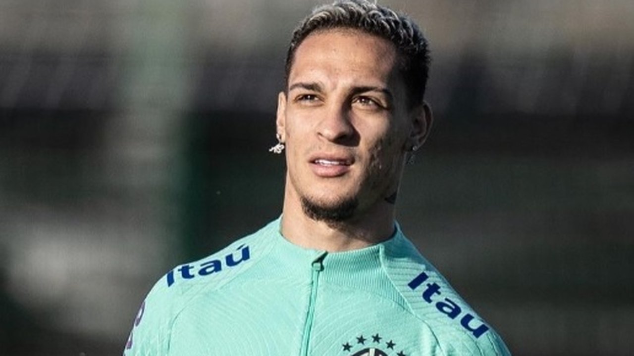 Acusado de agressão por ex-namorada, Antony é desconvocado da seleção brasileira