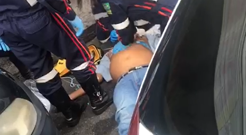 Com o susto, o homem passou mal / Foto: Foto: Reprodução Rede Social