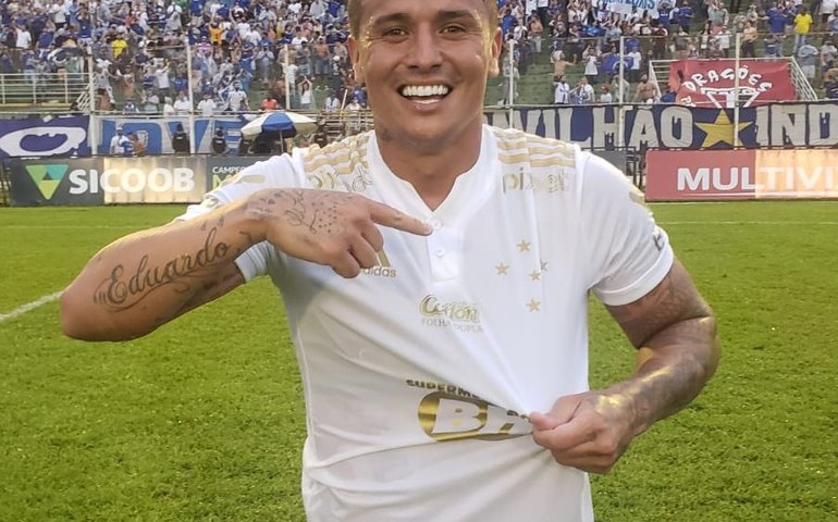 Cruzeiro reage no fim e vira sobre a Caldense no Campeonato Mineiro