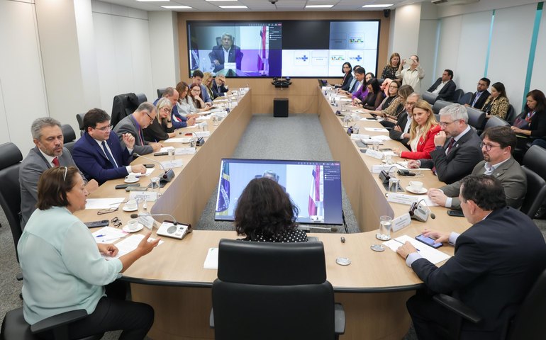 Secretário da Saúde participa em Brasília o Programa Mais Acesso a Especialidades e ações para combate à dengue