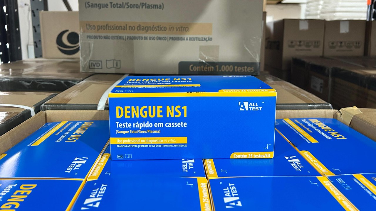 Sesau distribui quase 2 mil caixas de testes rápidos para detecção da dengue nesta quarta-feira