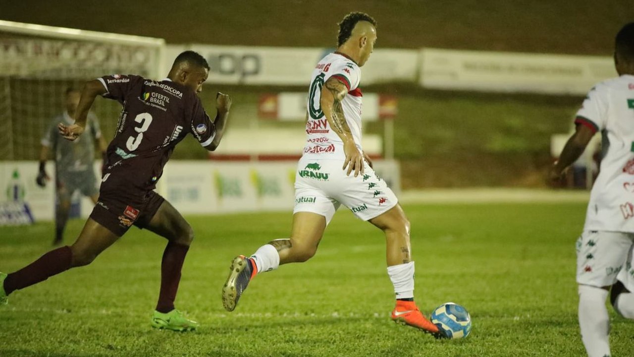 Portuguesa-RJ e Patrocinense-MG jogam por vaga nas quartas da Série D