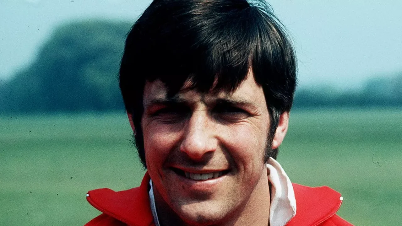 Barry John, o 'Rei' do rugby galês, morre aos 79 anos