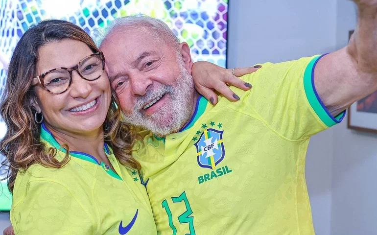 PT aposta no verde e amarelo para ampliar presença de Lula nas redes