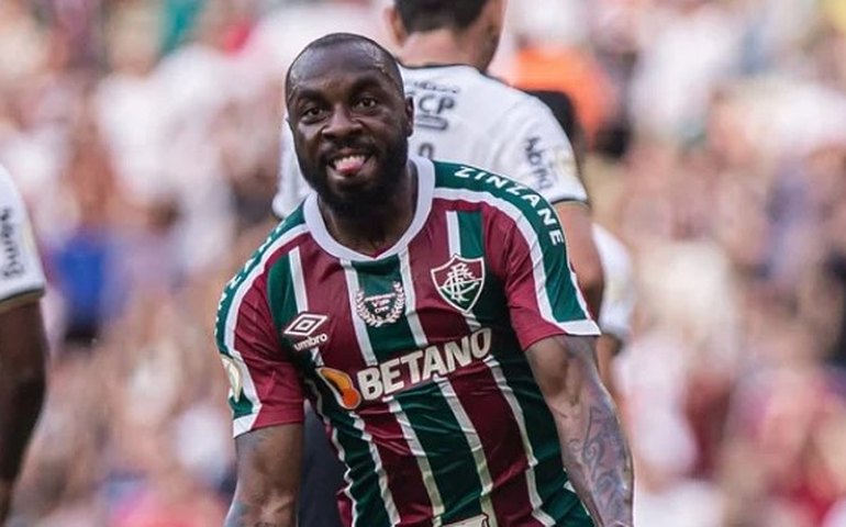 Fluminense renova contrato com o experiente zagueiro Manoel até o fim de 2024