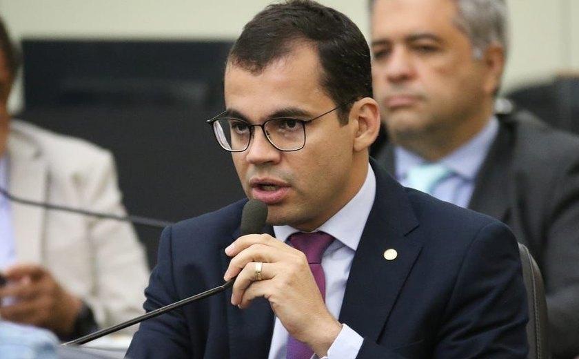 Ângela Garrote cobra apuração rigorosa de agressão sofrida por adolescente em Igaci