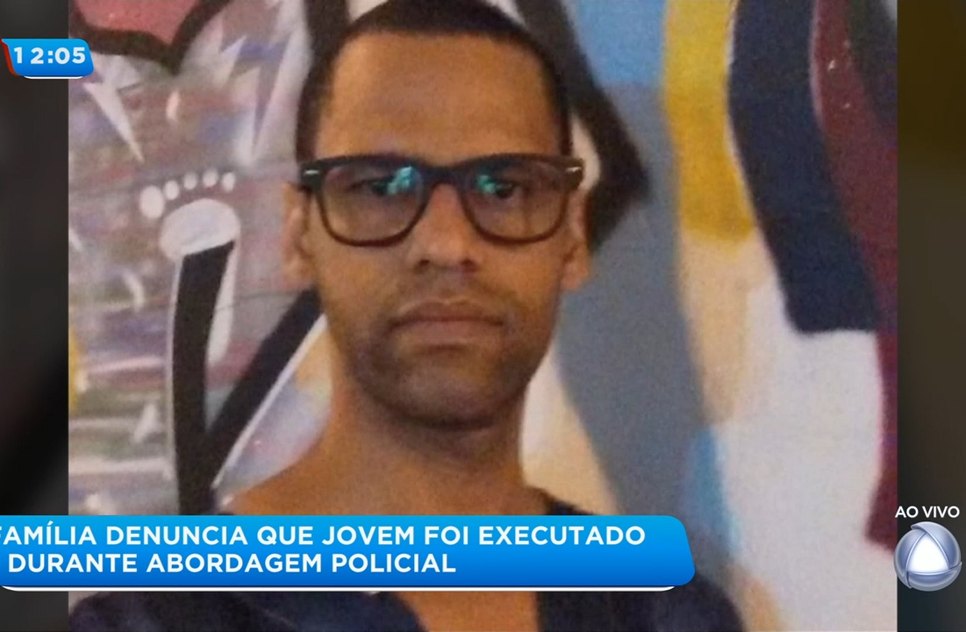 Jovem abordagem policial