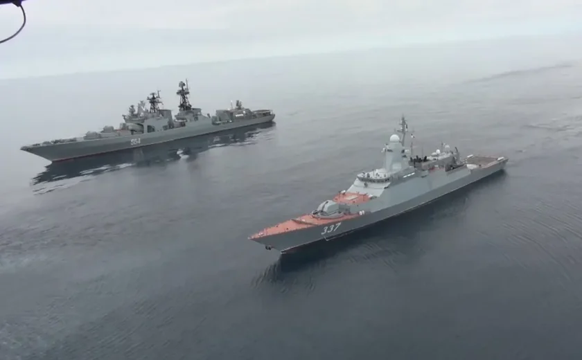 Rússia e China enviam patrulha naval para perto do Alasca