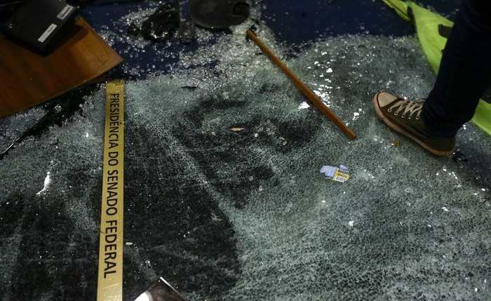 Terroristas danificaram diversas estruturas da sede dos três poderes