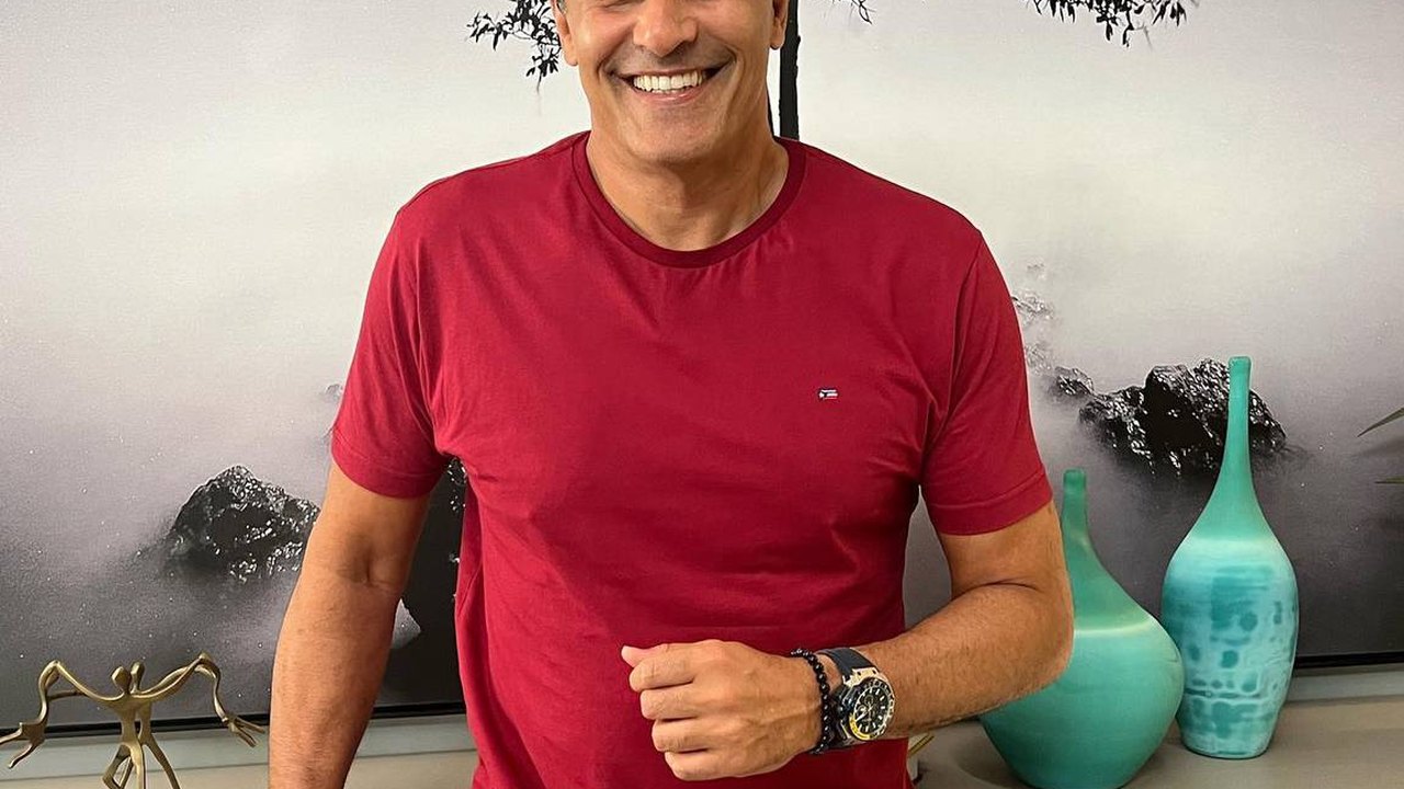 Luciano Szafir compartilha rotina de exercícios na fisioterapia: Gratidão