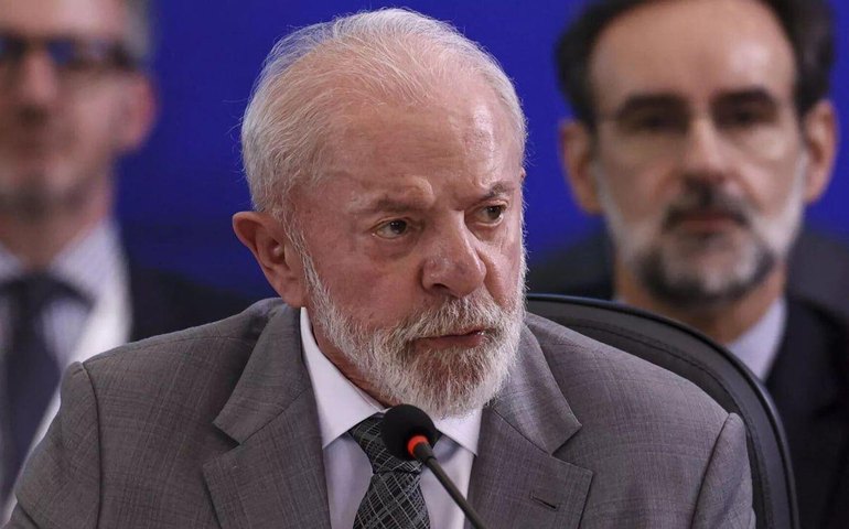 Desaprovação de Lula chega a 56%, aponta PoderData