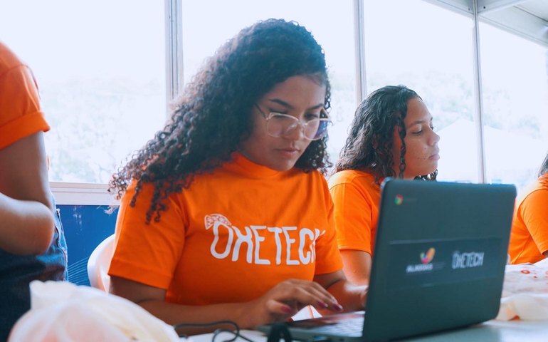 Secti capacita cerca de 700 estudantes da rede pública estadual nas diversas áreas da tecnologia