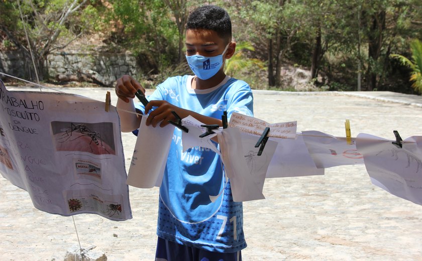 Sesc realiza ação com crianças do Jogando e Aprendendo a Viver sobre o Aedes aegypti
