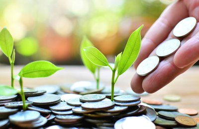 É recomendado seguir investindo, mesmo com as constantes altas da inflação? 