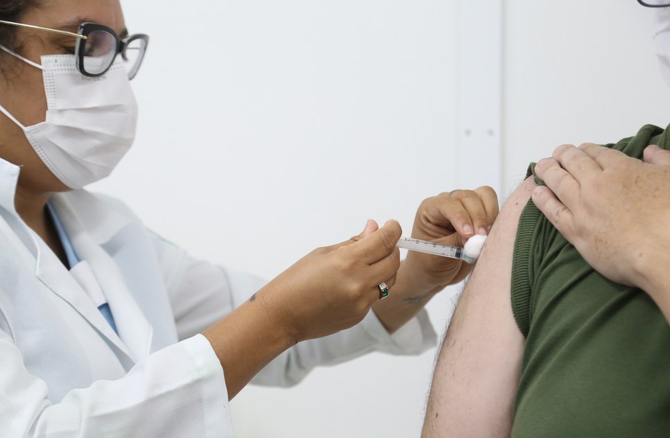 vacinacao_covid_no_hospital_universitario___foto_marcelle_cristinne_(4).jpg / Foto: PMA