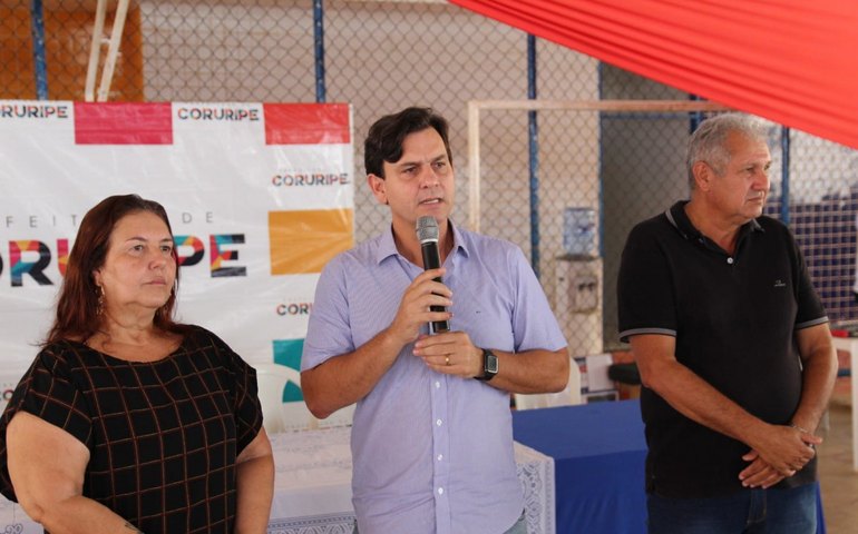 Mais de 350 famílias coruripenses foram beneficiadas com a entrega de cestas básicas